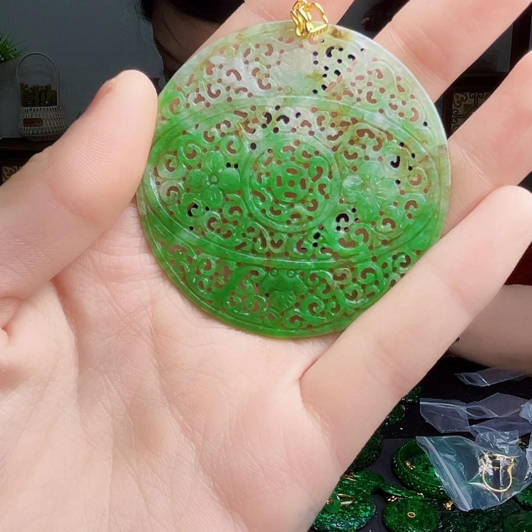 颈饰银S925镶嵌翡翠多样性