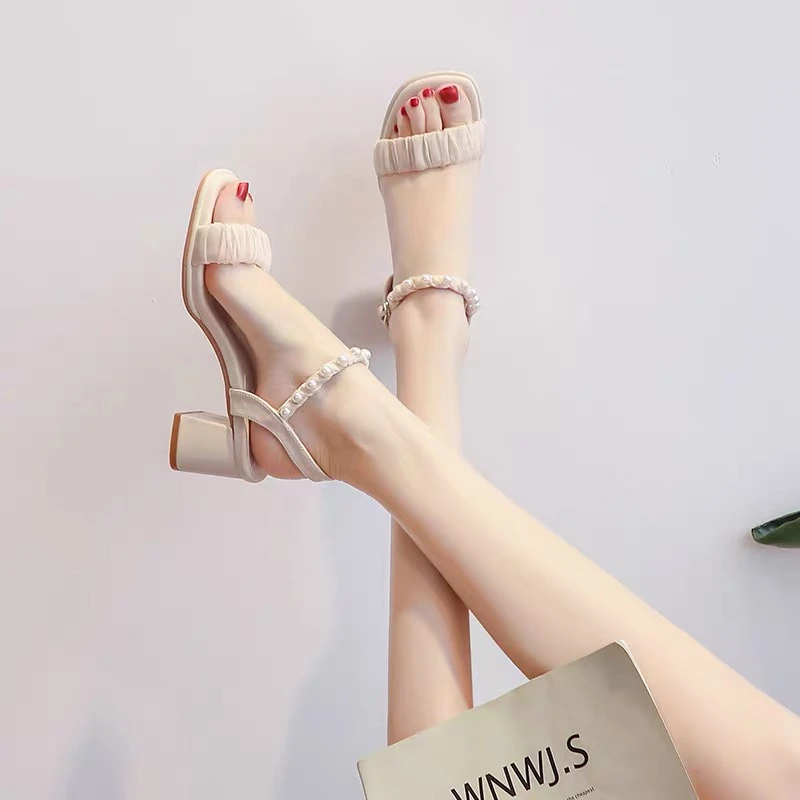 法式一字带粗跟凉鞋女2025年夏季新款小个子高跟仙女风爆款时装鞋