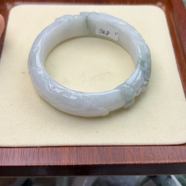 翡翠未镶嵌手镯54.7荷叶鱼215