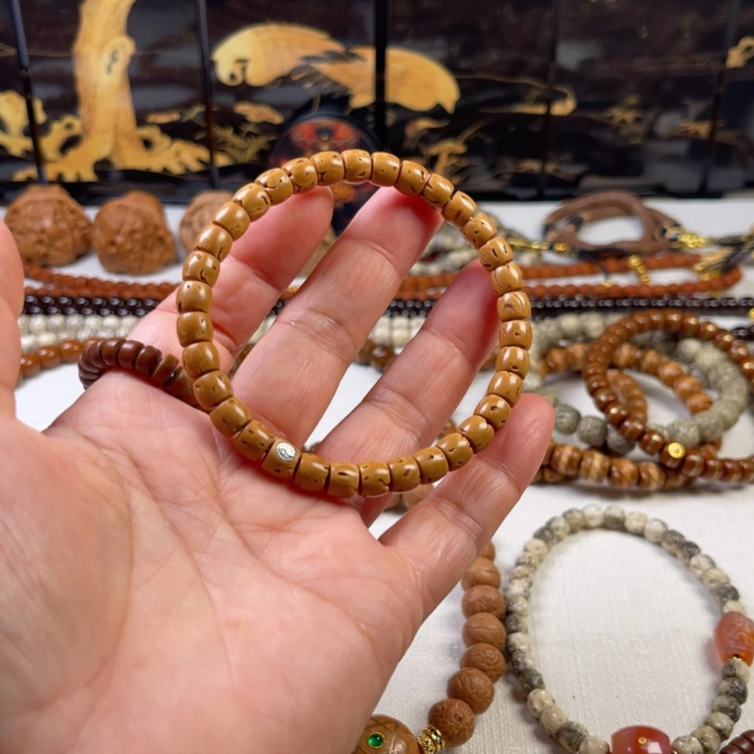 桃核吊坠345556677888999