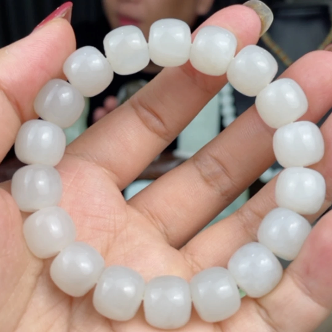 【闪购商品】颈饰未镶嵌和田玉