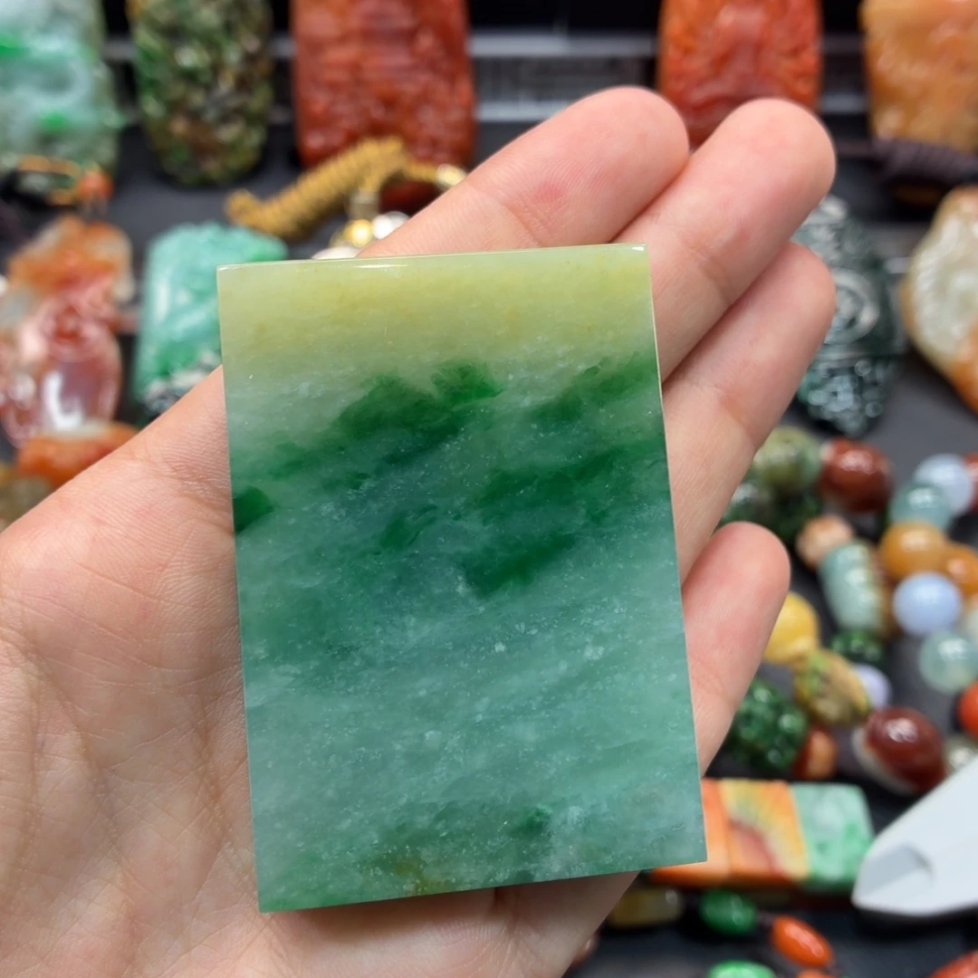 南***巅翡翠未镶嵌挂件无事牌