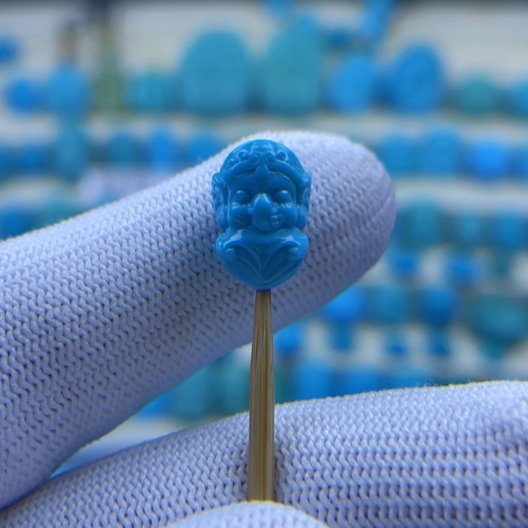 绿松石未镶嵌天然原矿绿松石雕件