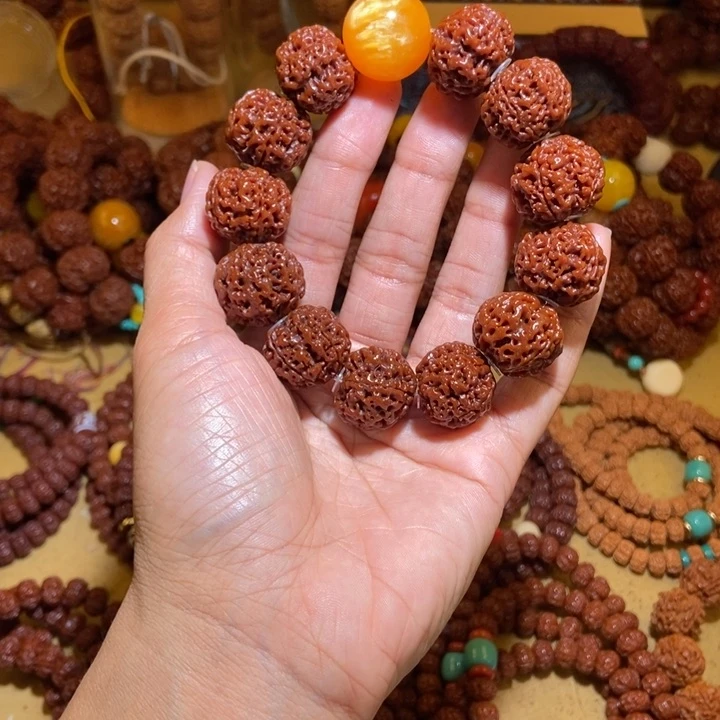 吊坠金刚菩提205玉化