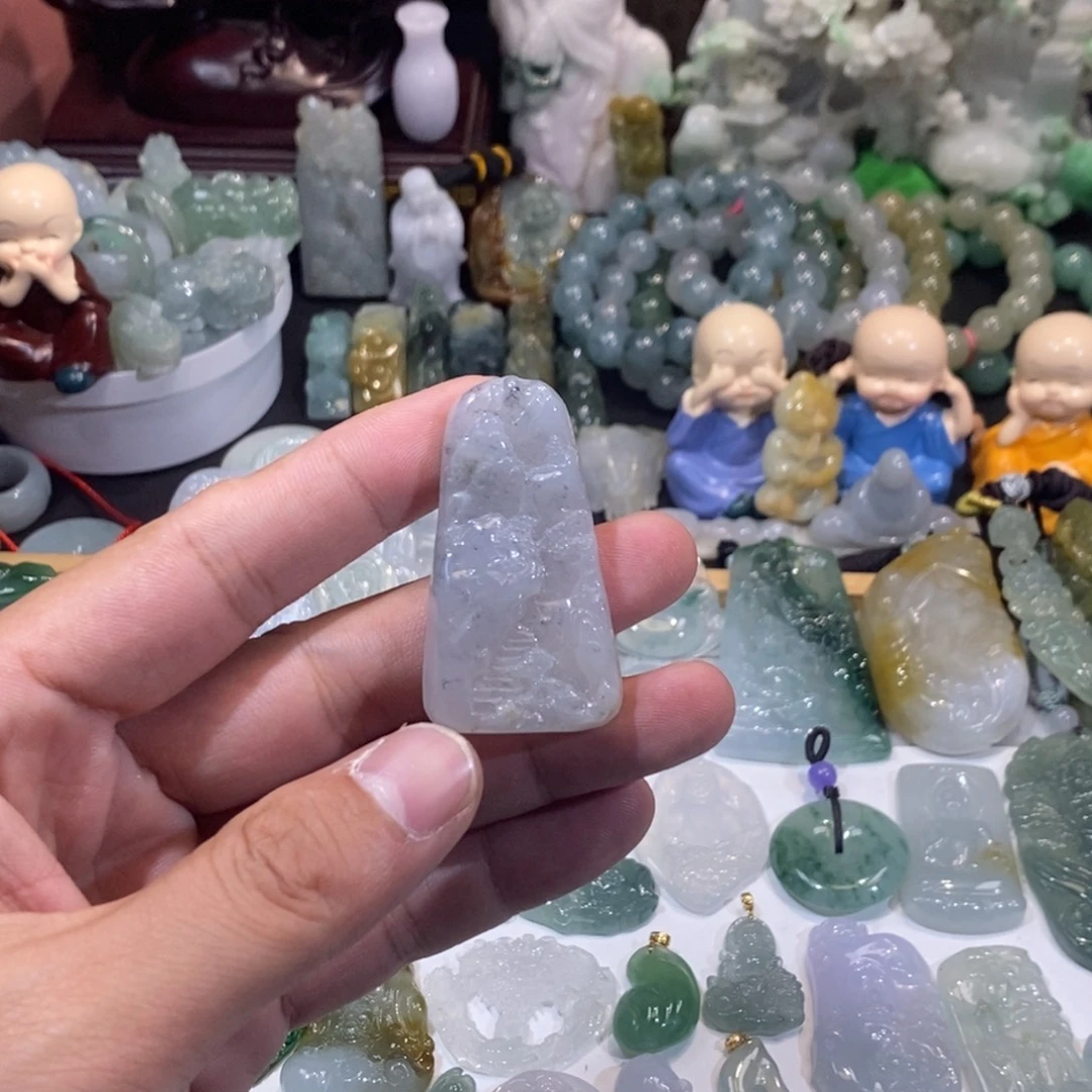 翡翠未镶嵌吊坠(不含链)山水