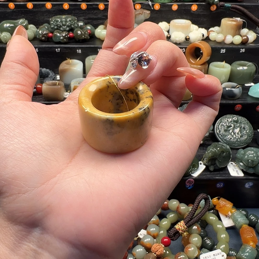 蛇纹石玉未镶嵌戒指内径21 不退换