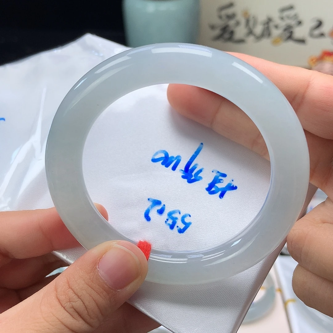 未镶嵌手镯翡翠67号