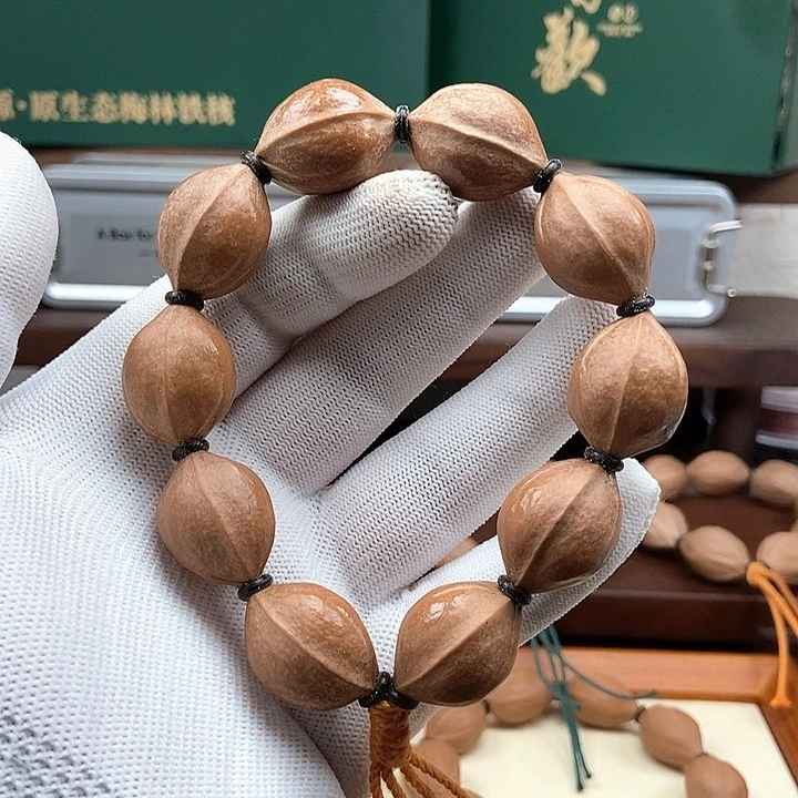 橄榄核手串1825三花短圆