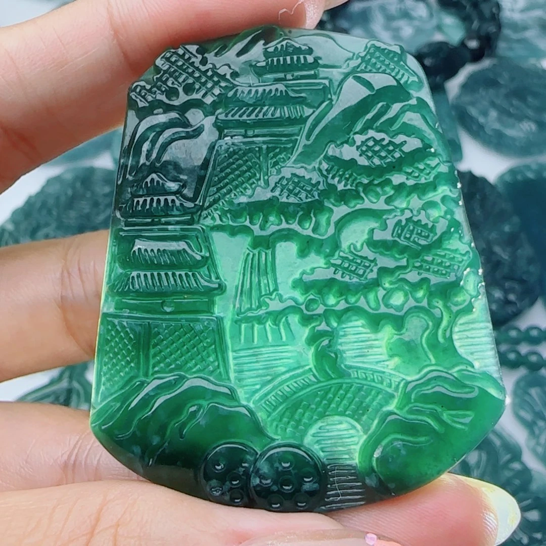 颈饰未镶嵌翡翠多样性发货天然的A货翡翠