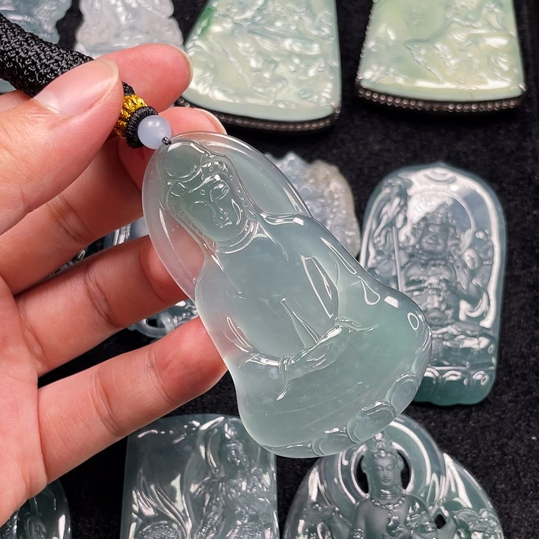 翡翠未镶嵌颈饰6，