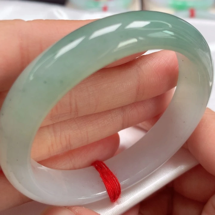 翡翠手镯未镶嵌贵妃半山水30号