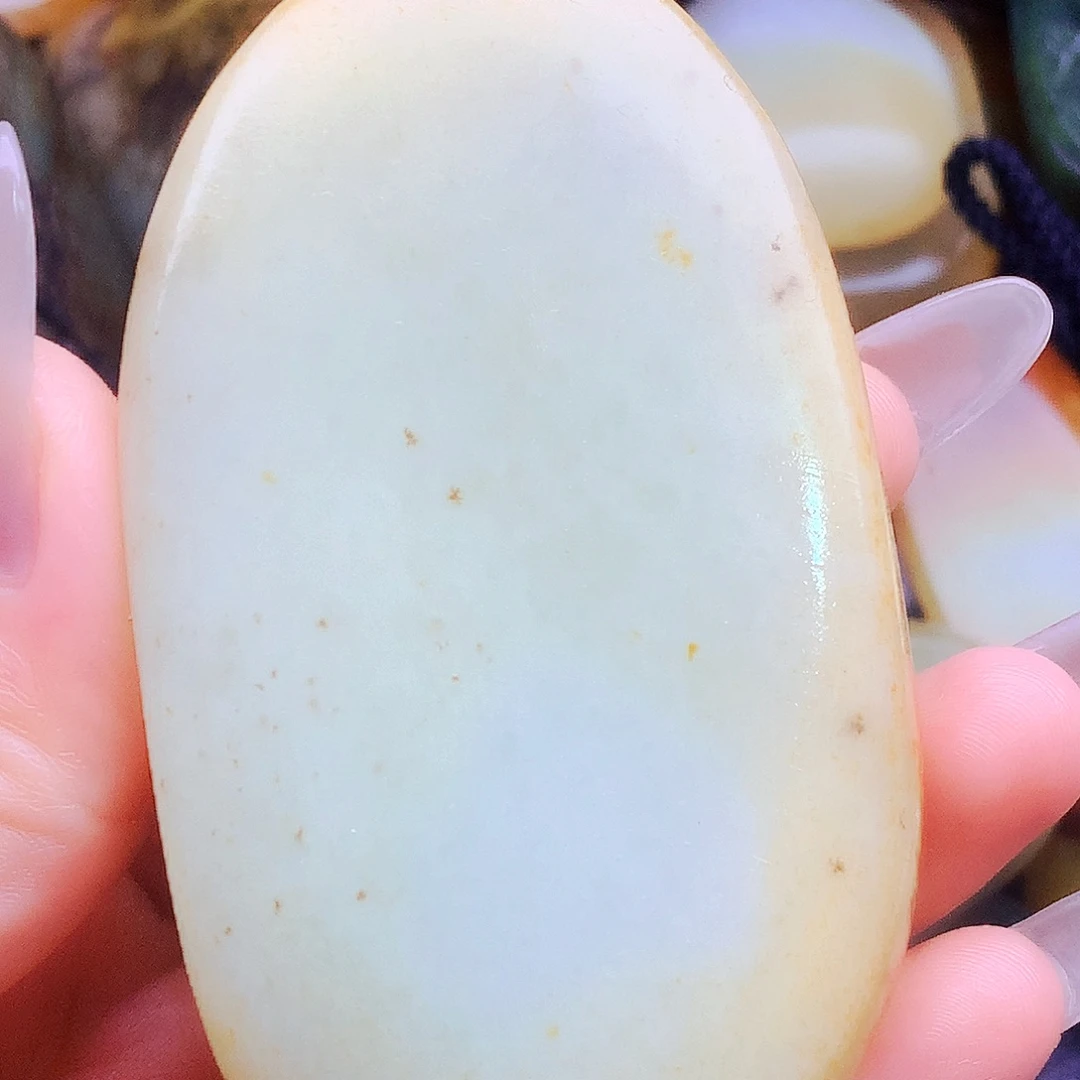 未镶嵌和田玉（糖玉）把件