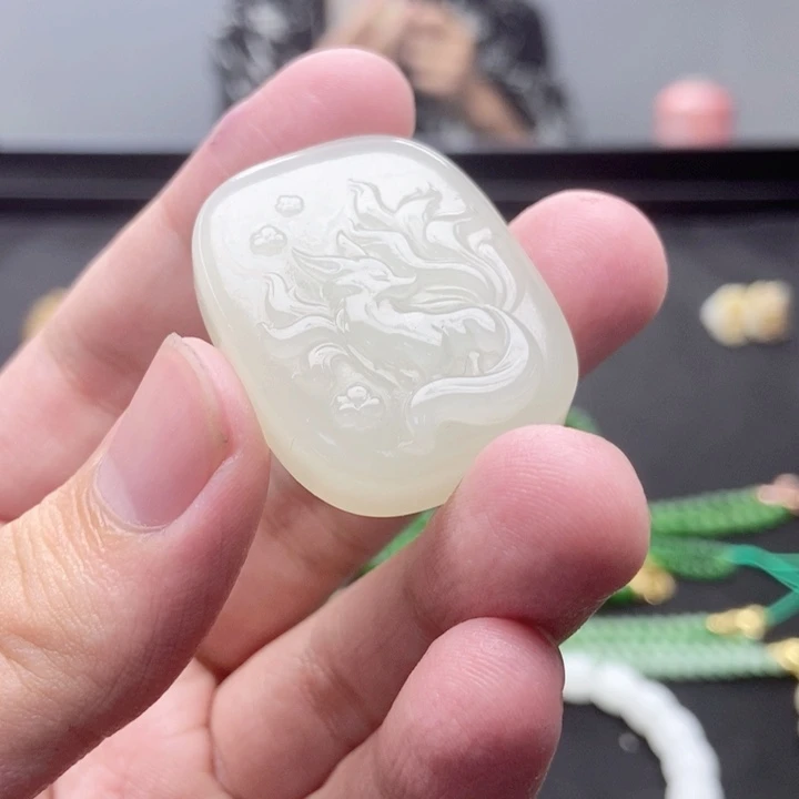 和田玉未镶嵌吊坠(不含链)