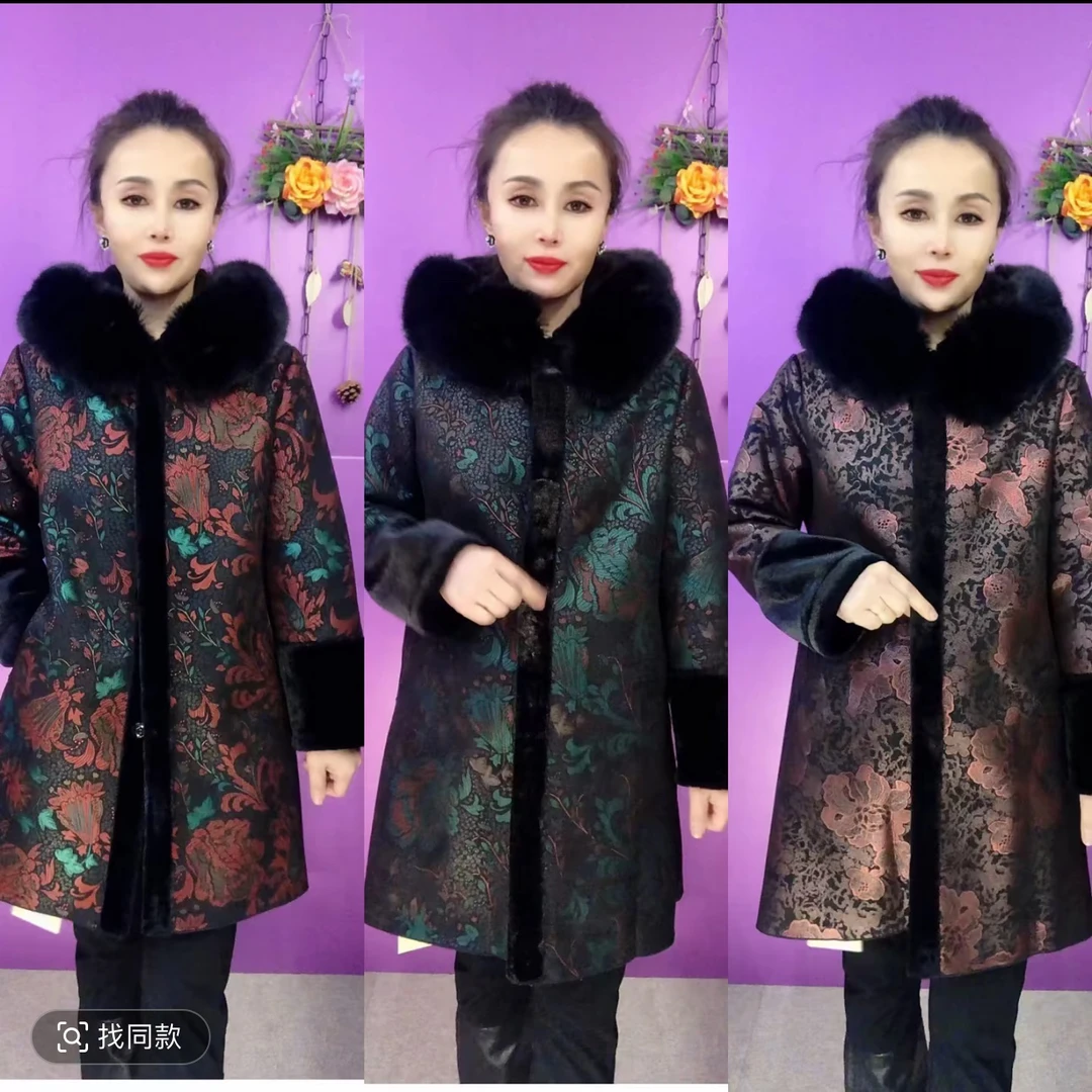 中老年冬季毛领可拆卸中长款一体绒连帽高档妈妈外套