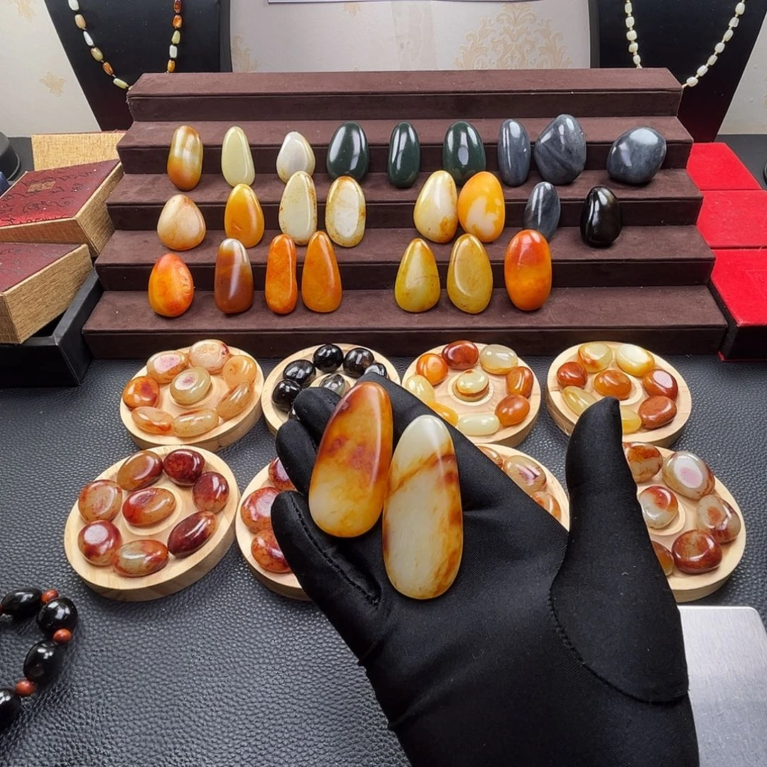 浪***虫和田玉未镶嵌吊坠(赠链)