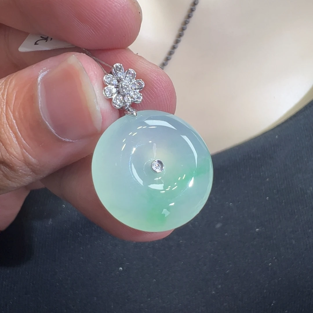 吊坠(不含链)18K金镶嵌翡翠