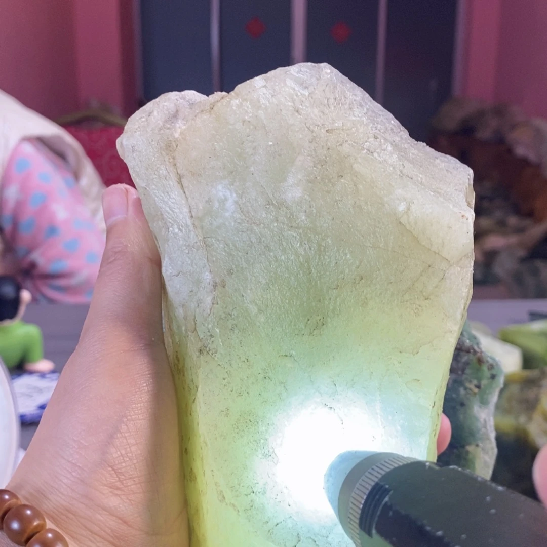 蛇纹石玉未镶嵌岫玉原石蛇纹石玉