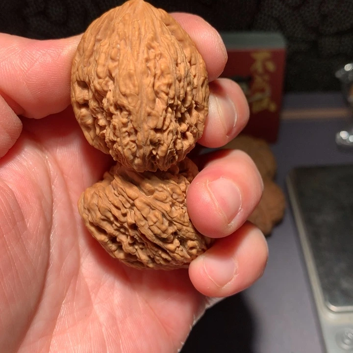 文玩核桃吊坠南疆石小