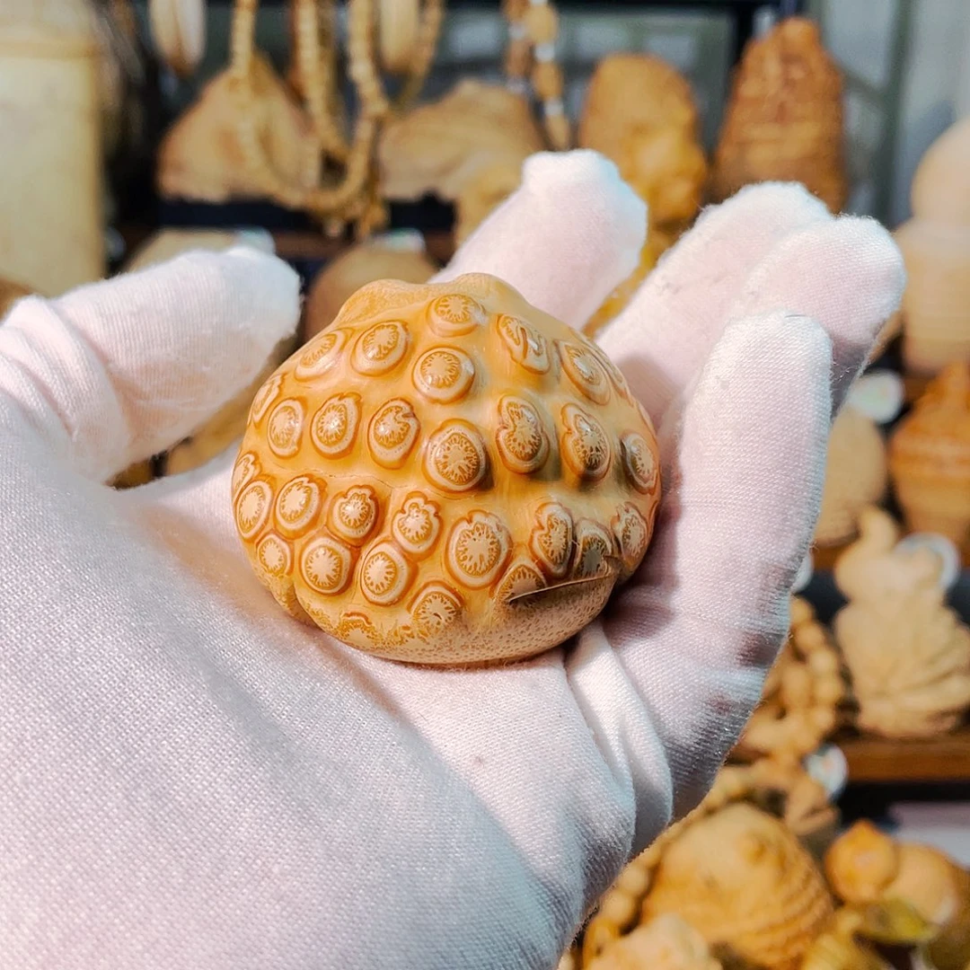 竹竹根雕金蟾把玩件