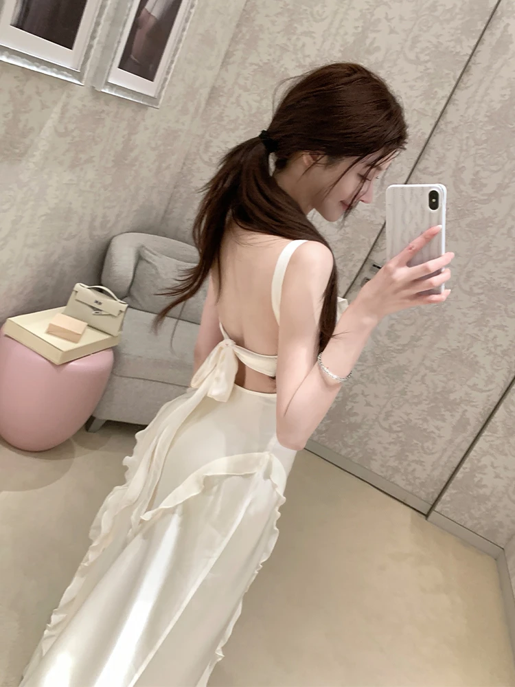 清冷感荷叶边露背缎面斜裁气质连衣裙纯欲风辣妹性感收腰吊带长裙