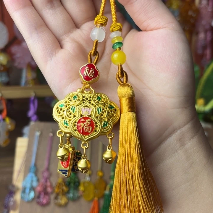 黄色挂件如意吉祥款