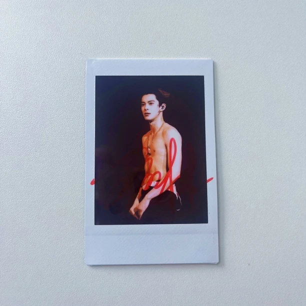 P030【王鹤棣】正品拍立得照片 白边