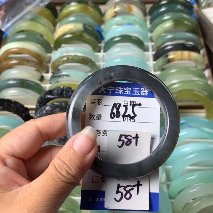 未镶嵌蛇纹石玉手镯6825