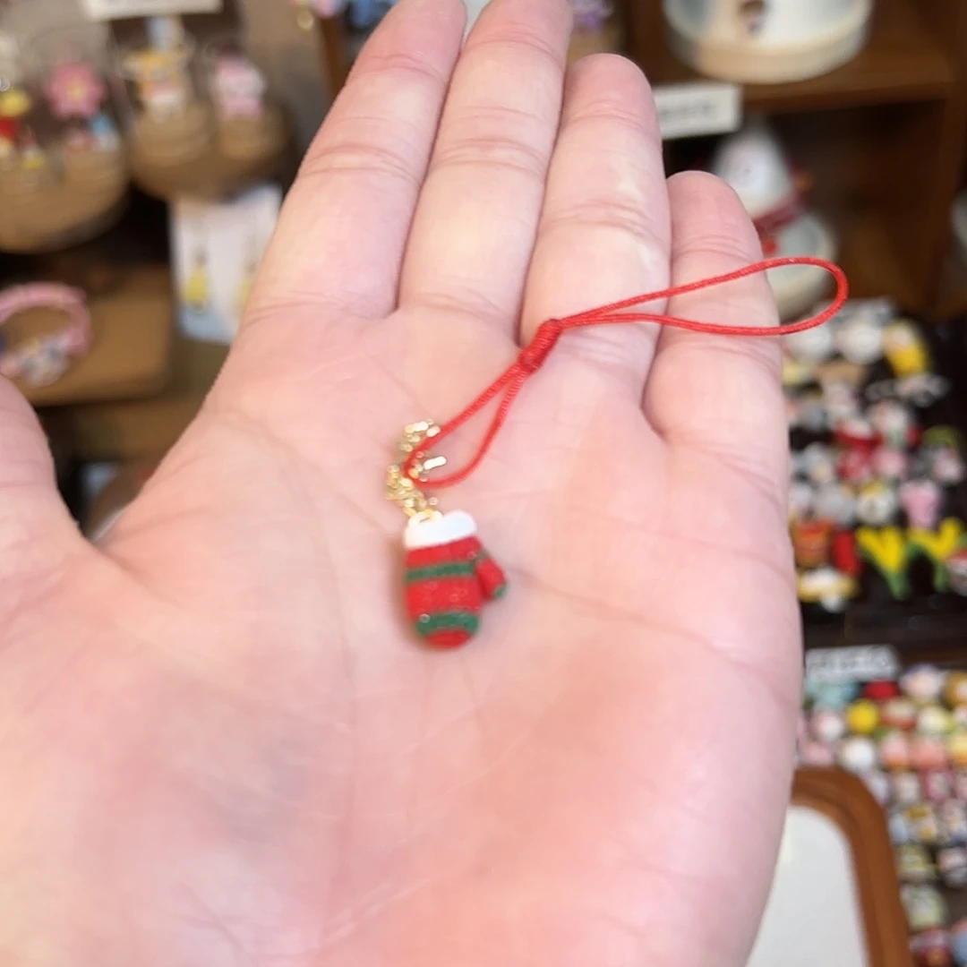 露****针织品手工钩织玩偶手套