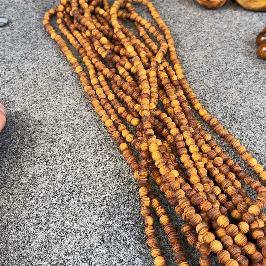 柏木（崖柏）落崖虎皮0.8精品粗磨108闻香珠