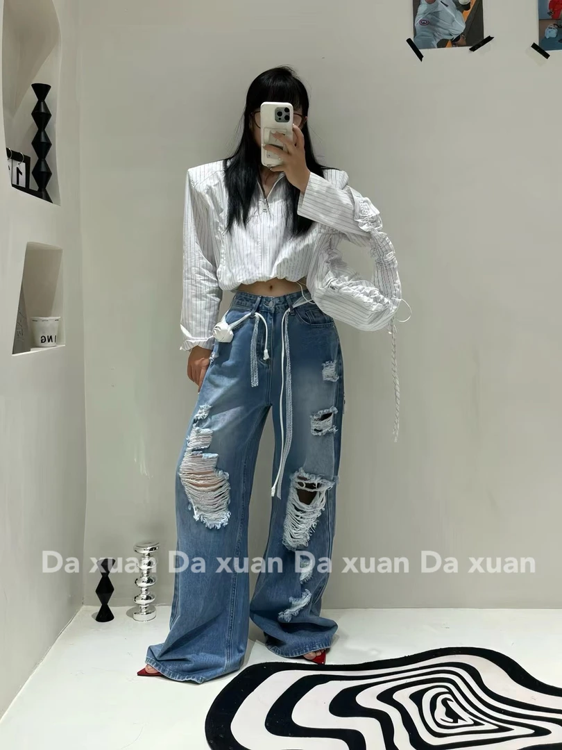 【大萱严选】2025时尚百搭显瘦设计感破洞直筒阔腿牛仔裤女