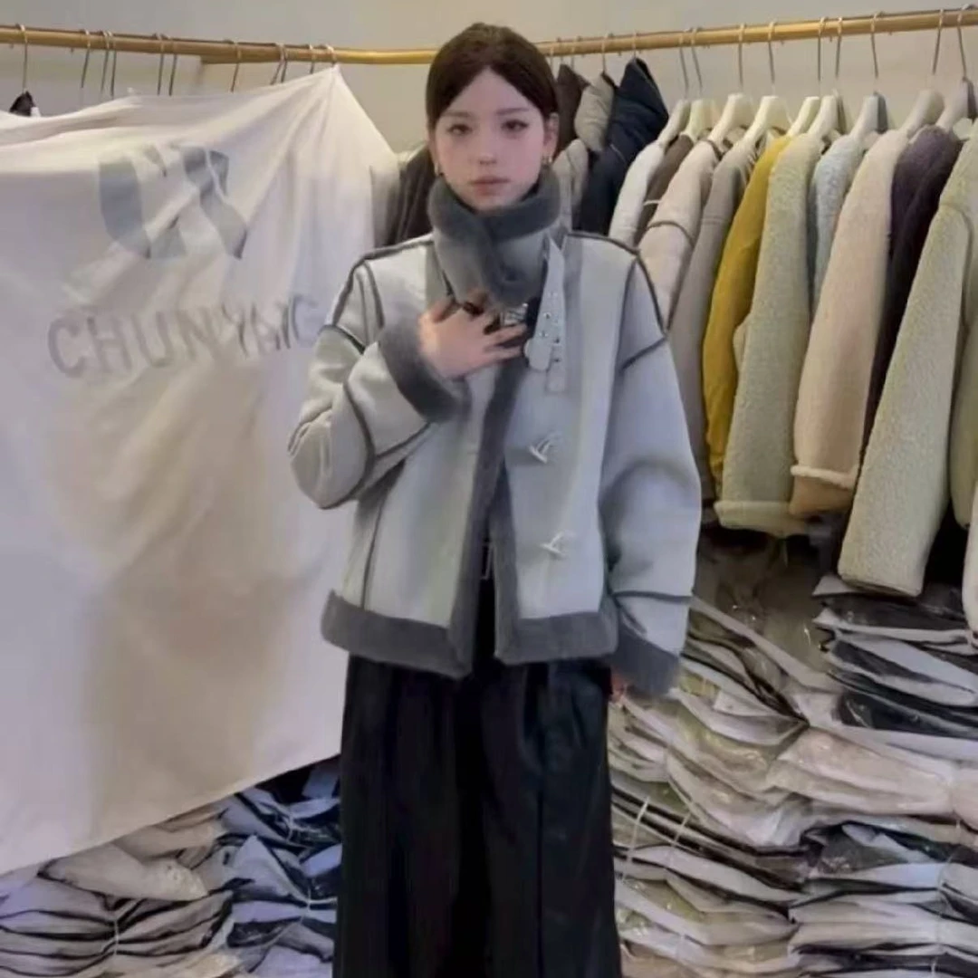 8805抗风皮毛一体外套