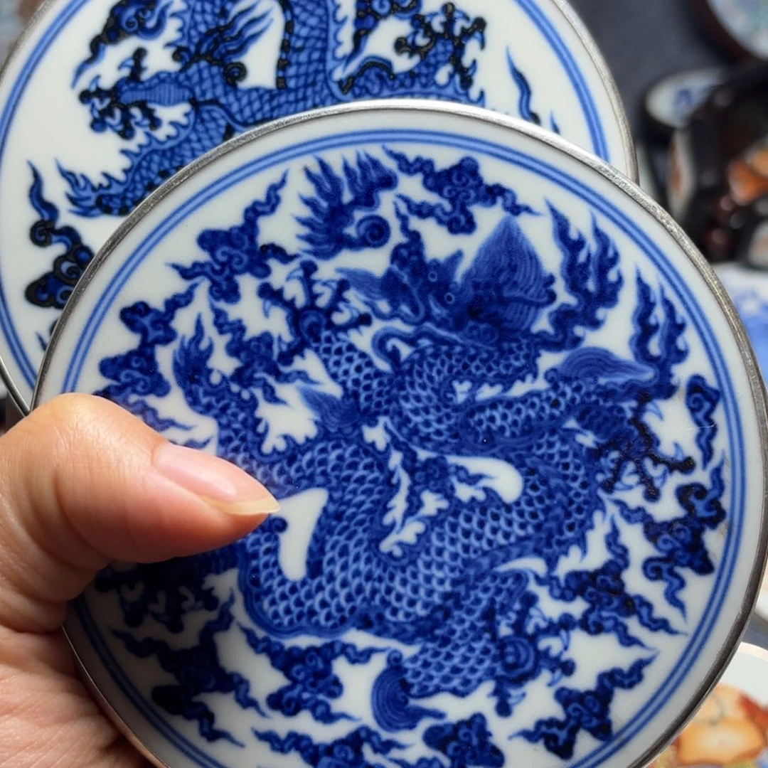 实***高瓷片青花龙摆件两个