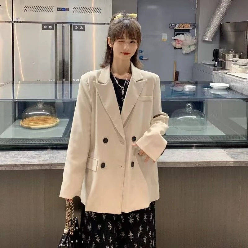 A701   春季新款双排扣卡其色西装外套气质休闲时尚