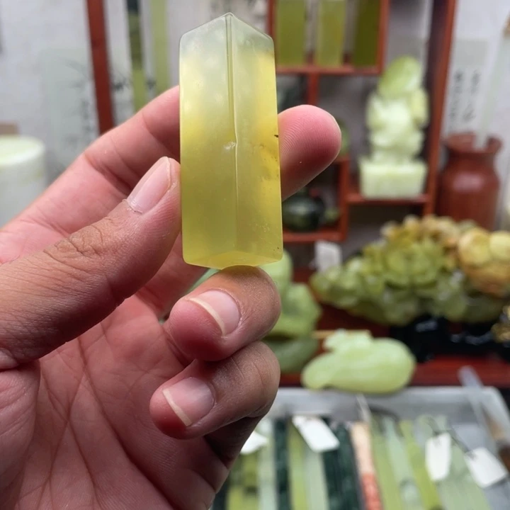 未镶嵌岫玉四大名玉印章
