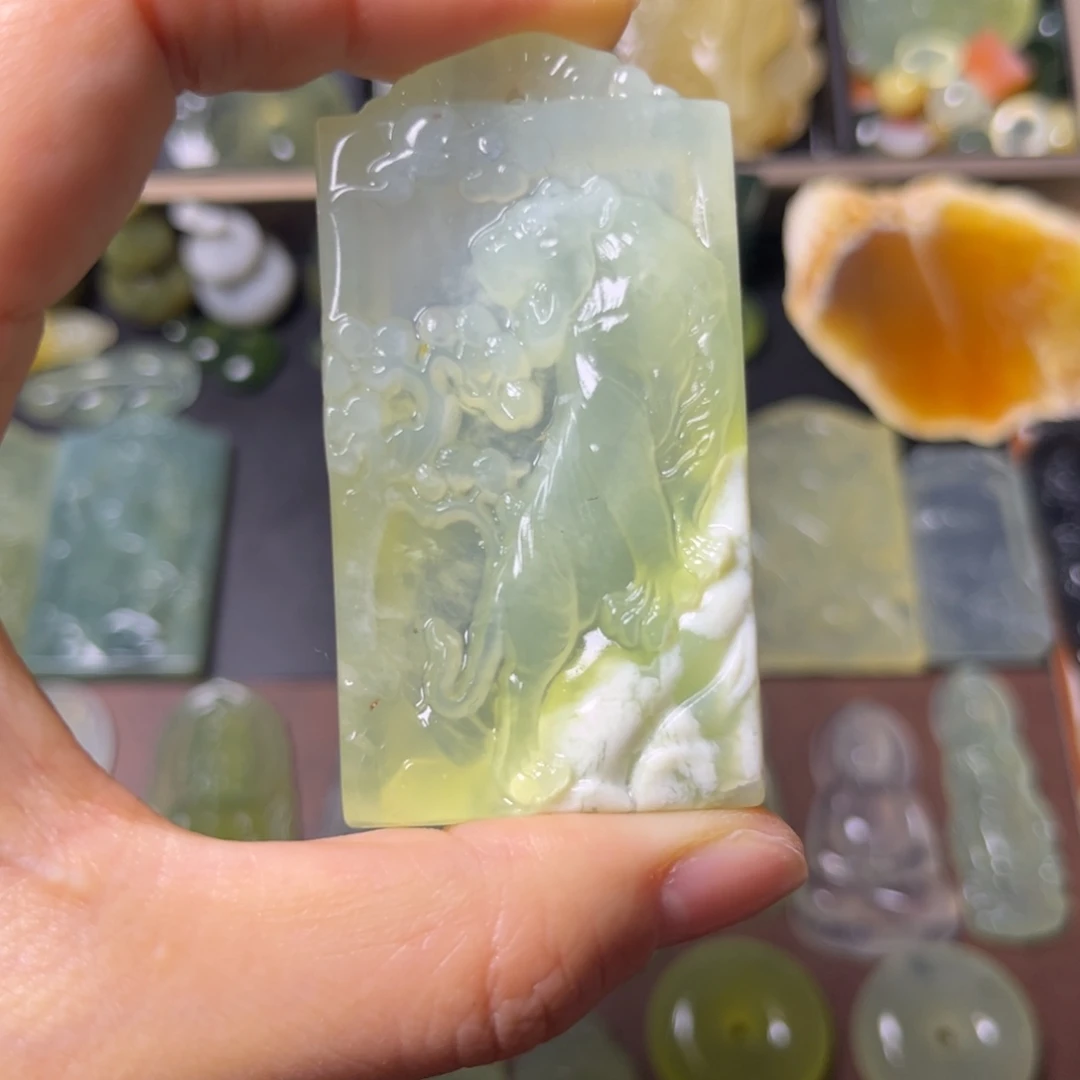 蛇纹石玉未镶嵌吊坠(不含链)