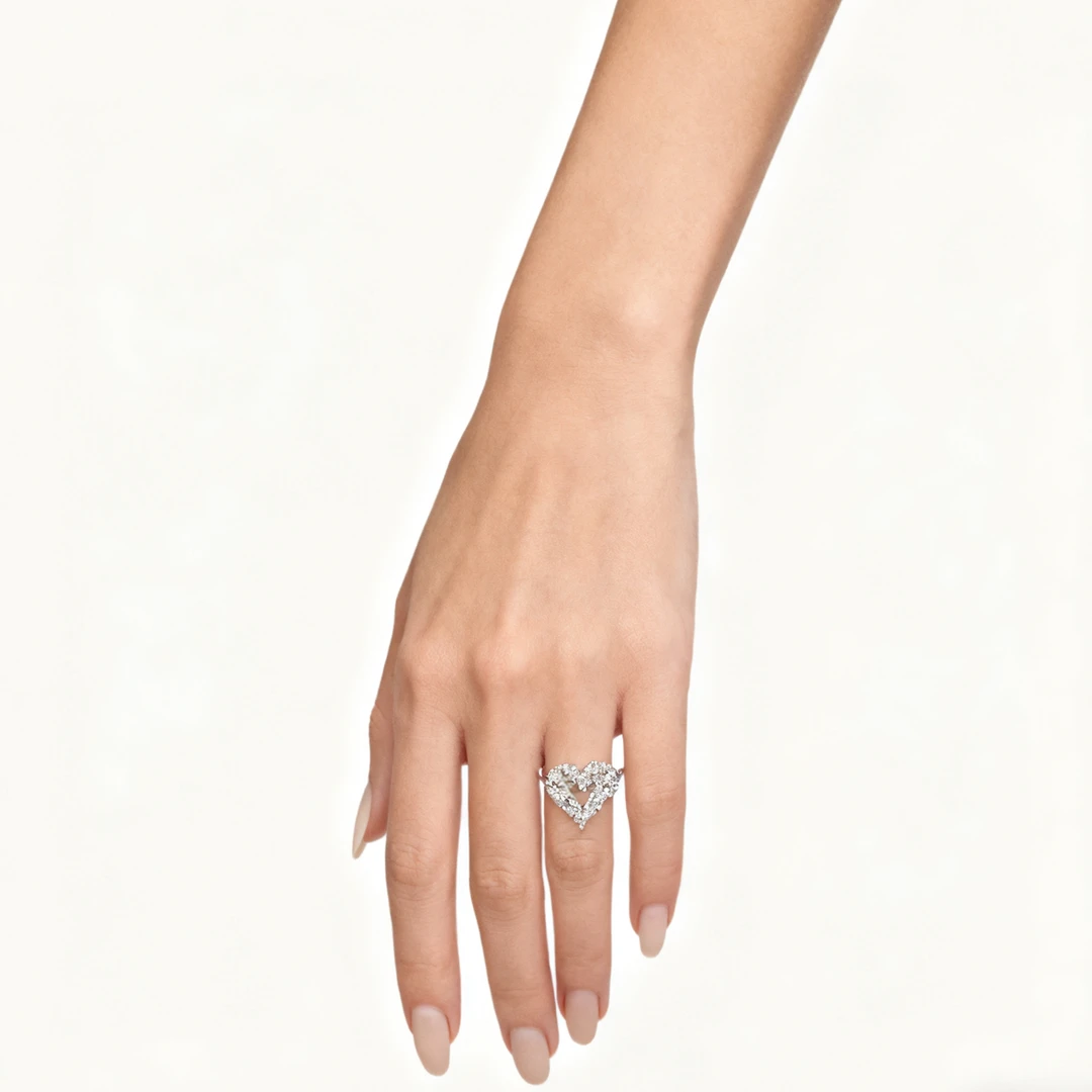 铜合金锆石戒指 爱心戒指甜美时尚百搭高级气质高奢风ins心形戒指