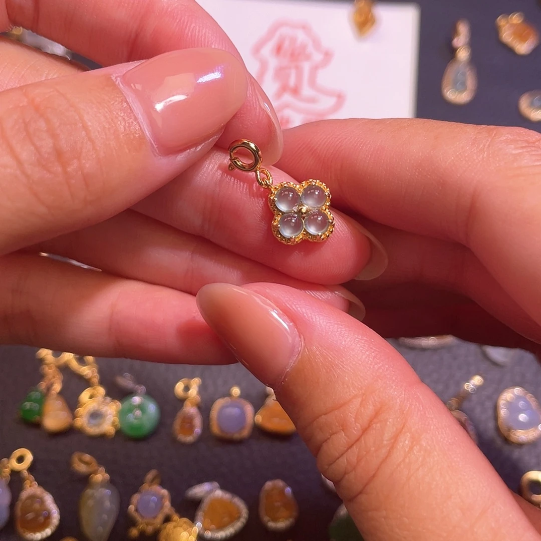 翡翠银S925镶嵌颈饰翡翠