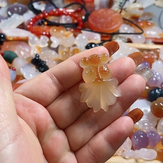 玛瑙/玉髓吊坠(赠链)未镶嵌