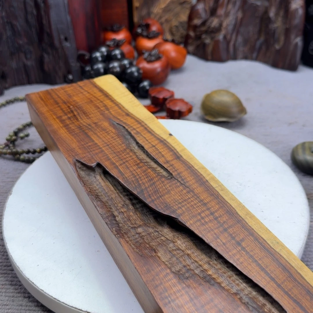 大果紫檀（缅甸花梨）哥**湖