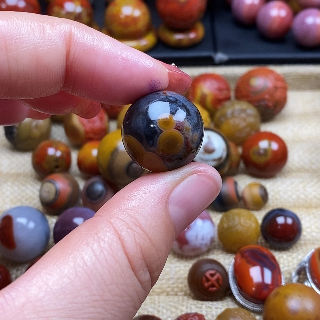 大***形玛瑙/玉髓战国红玛瑙未镶嵌