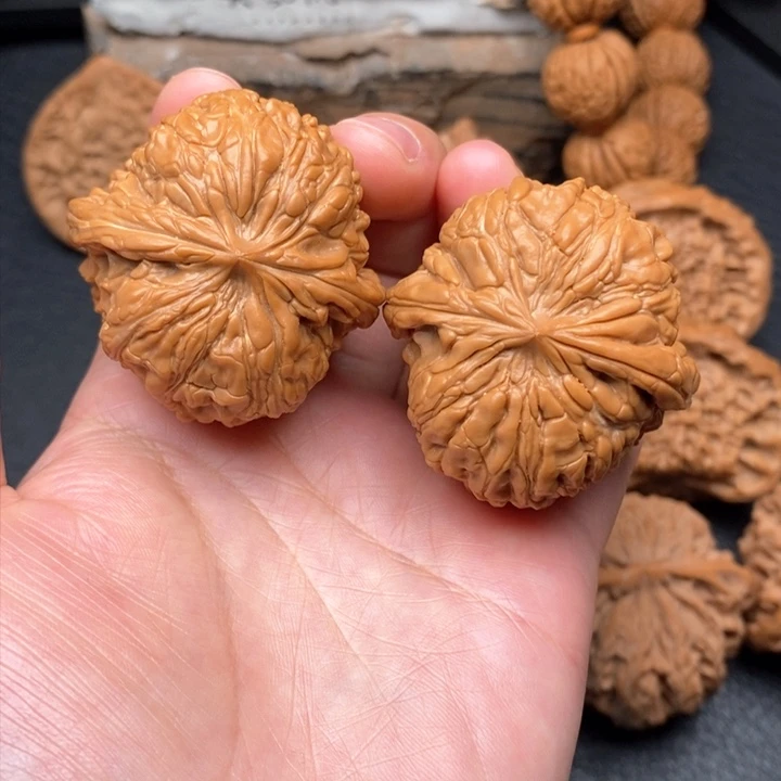 桃核把件全品42门墩