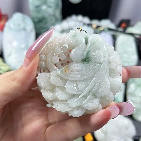 【闪购商品】翡翠未镶嵌颈饰凤凰