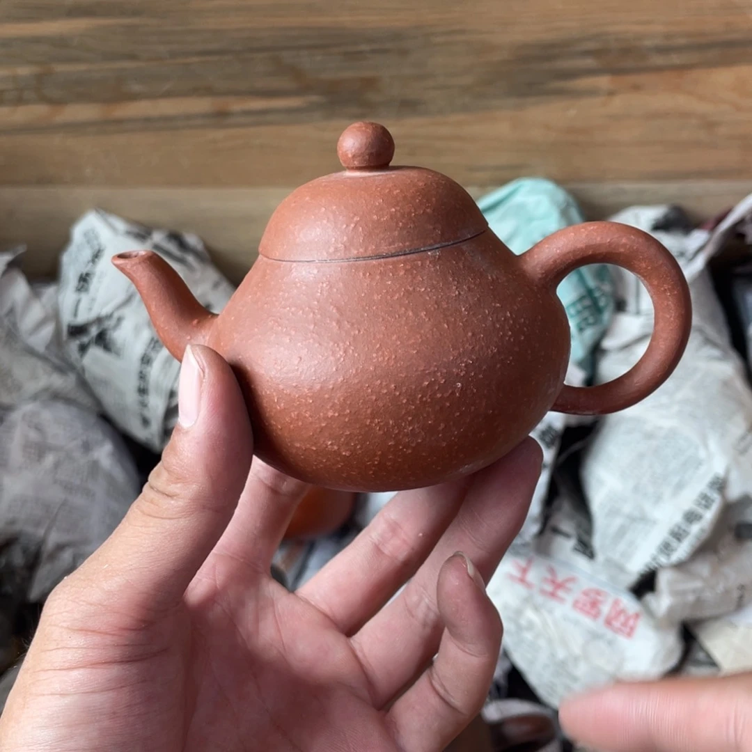茶壶紫砂老厂紫砂壶一件。