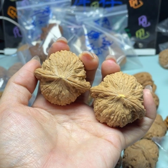 永***恒吊坠文玩核桃泥鳅背53