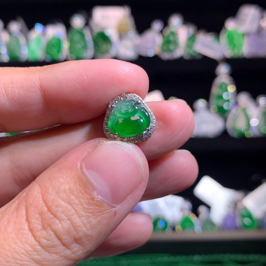 【闪购商品】颈饰银S925镶嵌翡翠