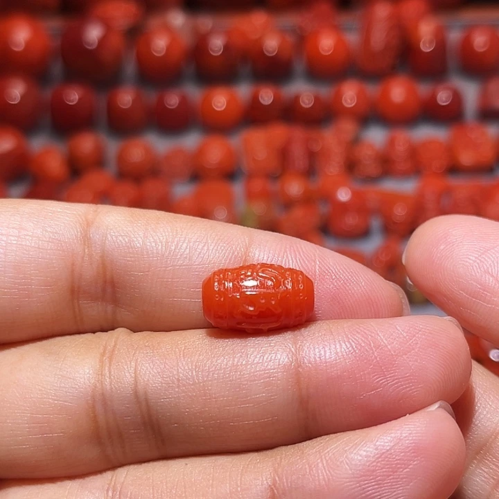 南红玛瑙未镶嵌配饰六字真言桶珠9mm