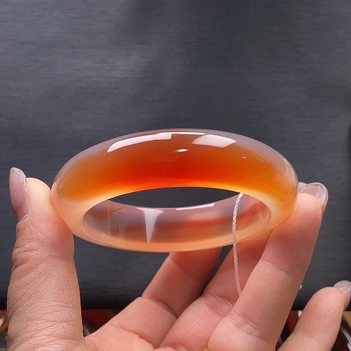 玛瑙/玉髓未镶嵌手镯56.7