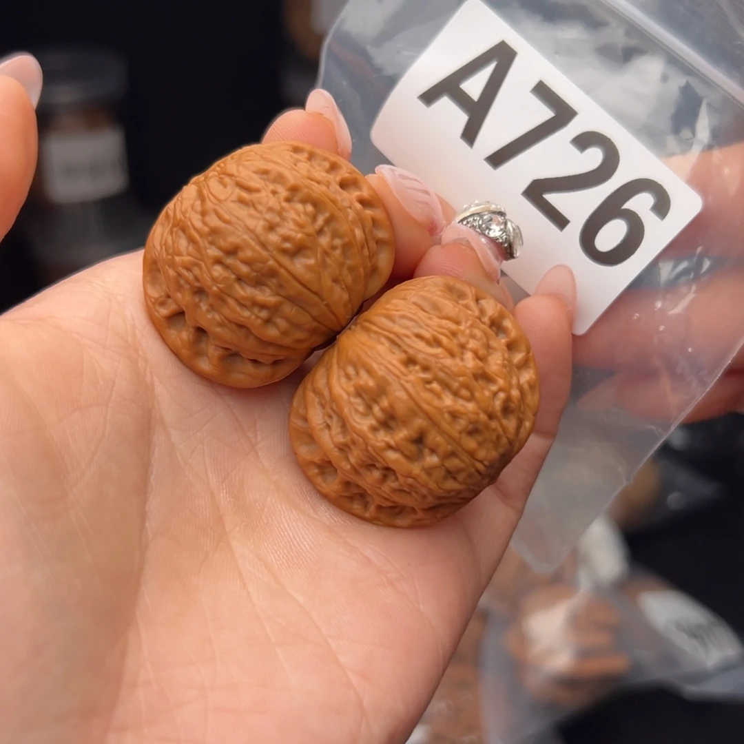 文玩核桃吊坠铁锤37