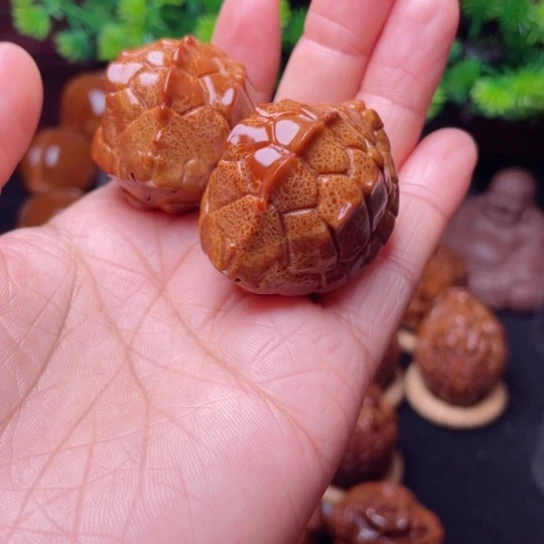 【闪购商品】手串/手链橄榄核龙脊富甲手球