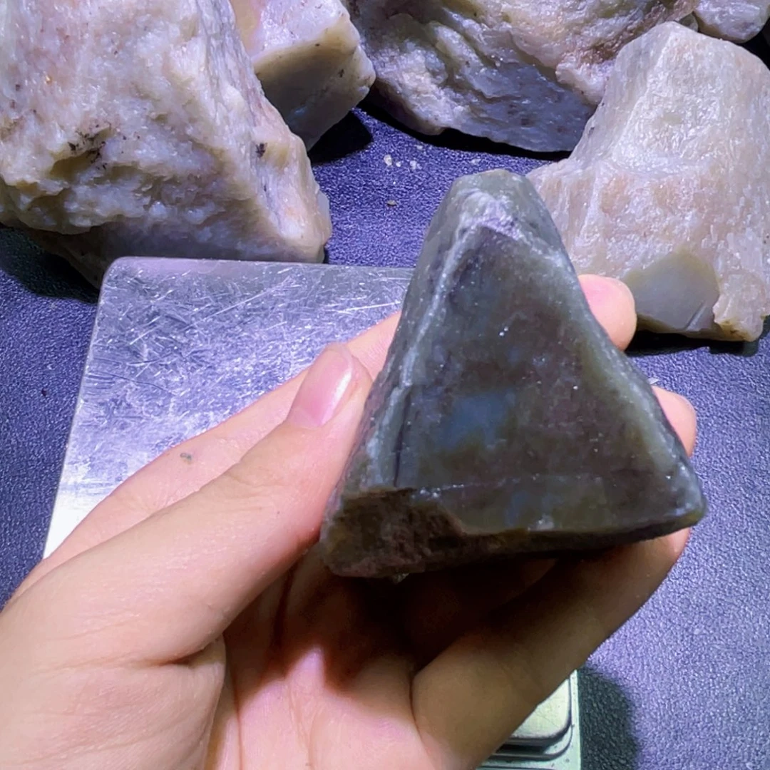未镶嵌和田玉珠宝半成品